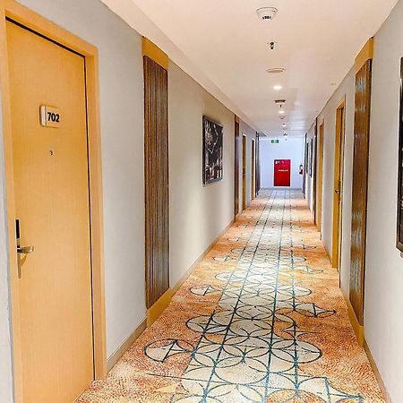 Pop! Hotel Solo מראה חיצוני תמונה